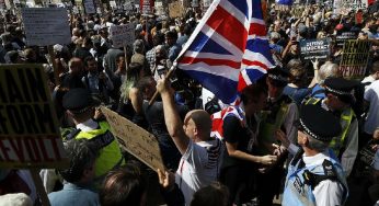 Thousands protest against British parliament suspension