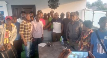 Oche ‘G12’ holds Town hall meeting with Shoe makers in Otukpo (Photos)