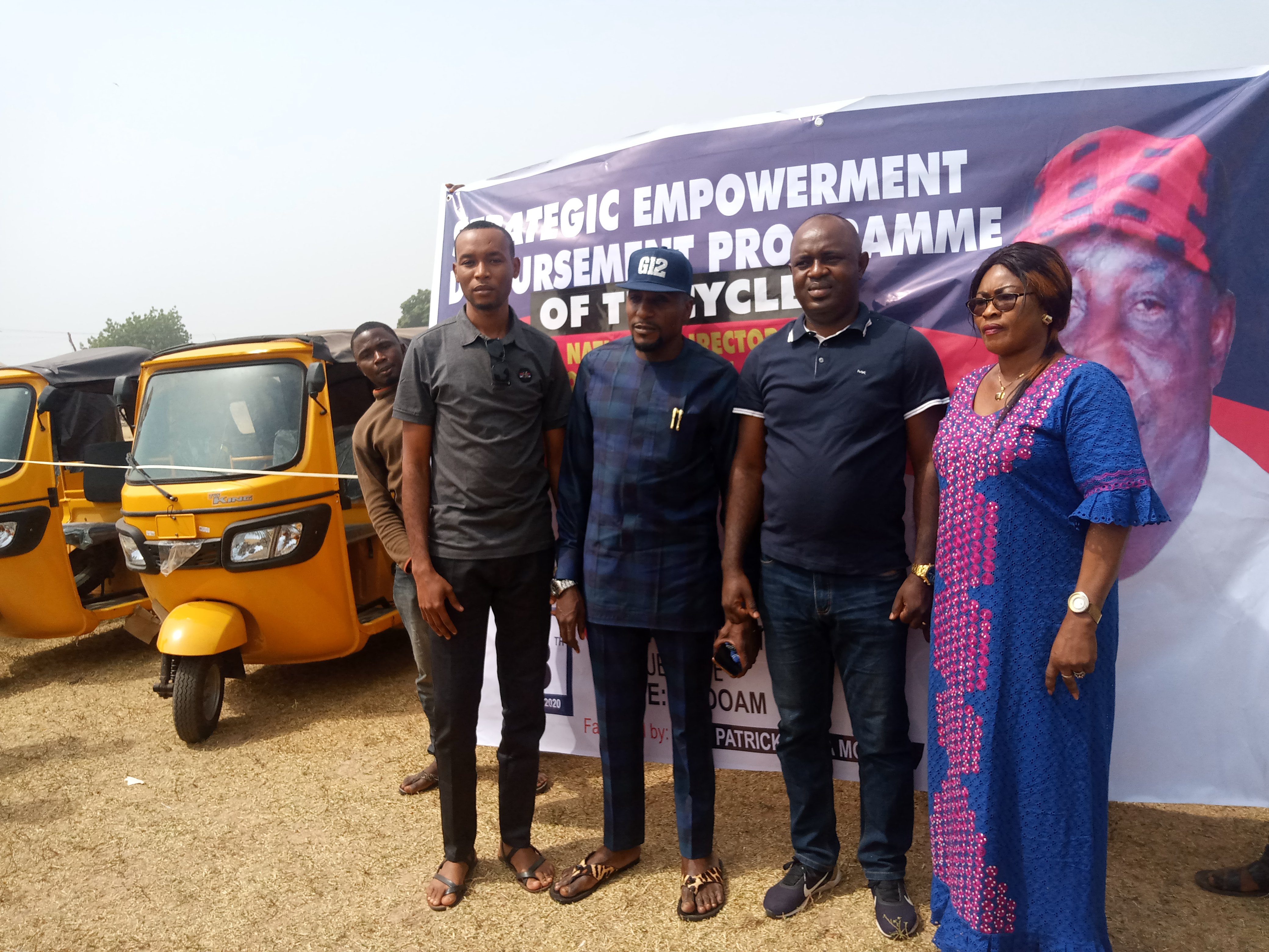 IdomaVoice editor, others benefit Tricycles, Free Medical attention from Sen. Abba Moro, Oche “G12”