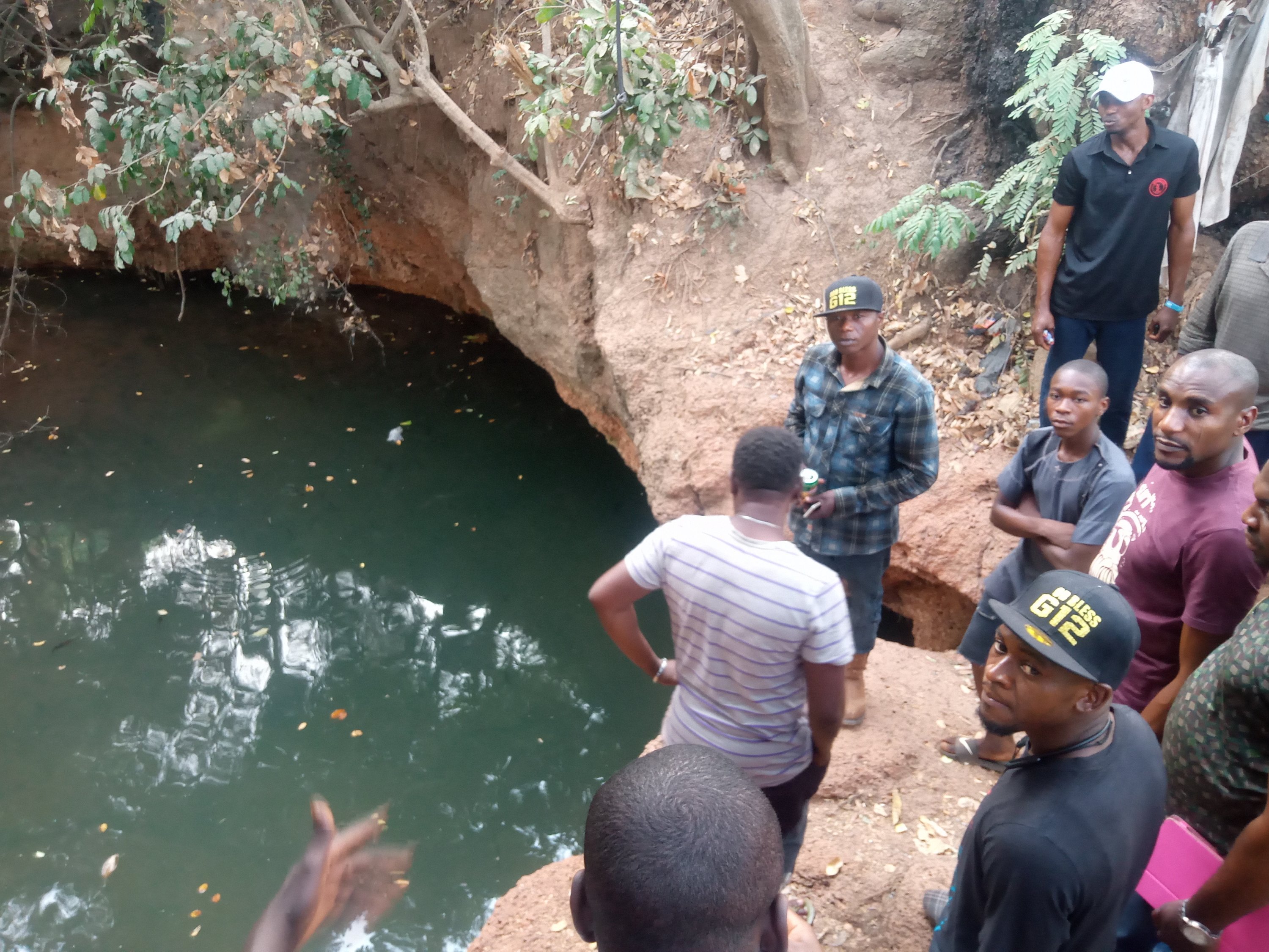 Oche “G12” sets to dredge Ukplo river in Asa village, Otukpo