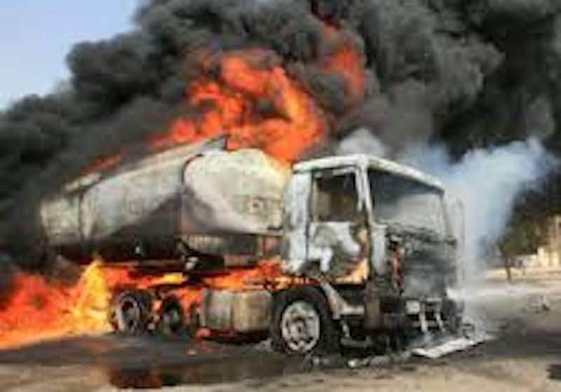 BREAKING: Scores feared dead as fuel tanker collides with fully loaded commercial bus in Otedola bridge, Lagos