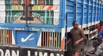 Police intercepts 50 passengers hidden inside trailer loaded with fruit