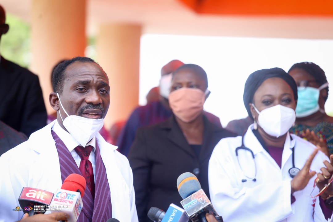 COVID-19: Dunamis Pastor, Dr. Paul Enenche, wife visit University of Abuja Teaching Hospital, donate food, medical items
