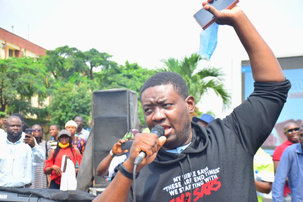 BREAKING: Adeboye’s son leads End SARS service outside Lagos govt house