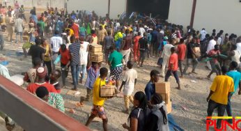 Hoodlums loot COVID-19 palliative warehouse in Gwagwalada