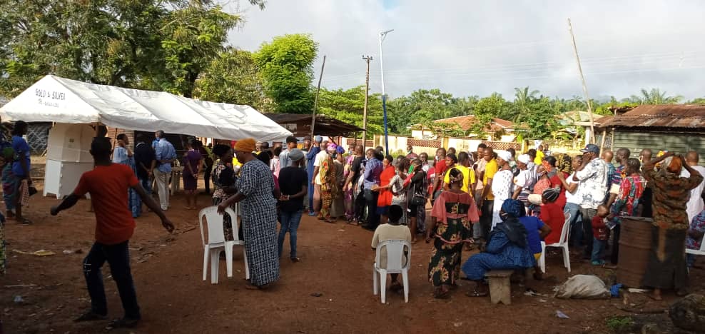 BREAKING: Ondo election: Voters flee as gunshots rock polling unit in Akure