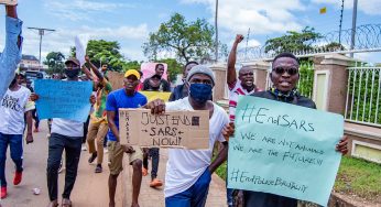 End SARS: Angry youths take over Benue streets (Video)