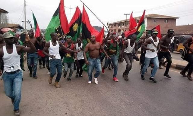 Biafra: Soldiers kill four unknown gunmen enforcing sit-at-home in Aba