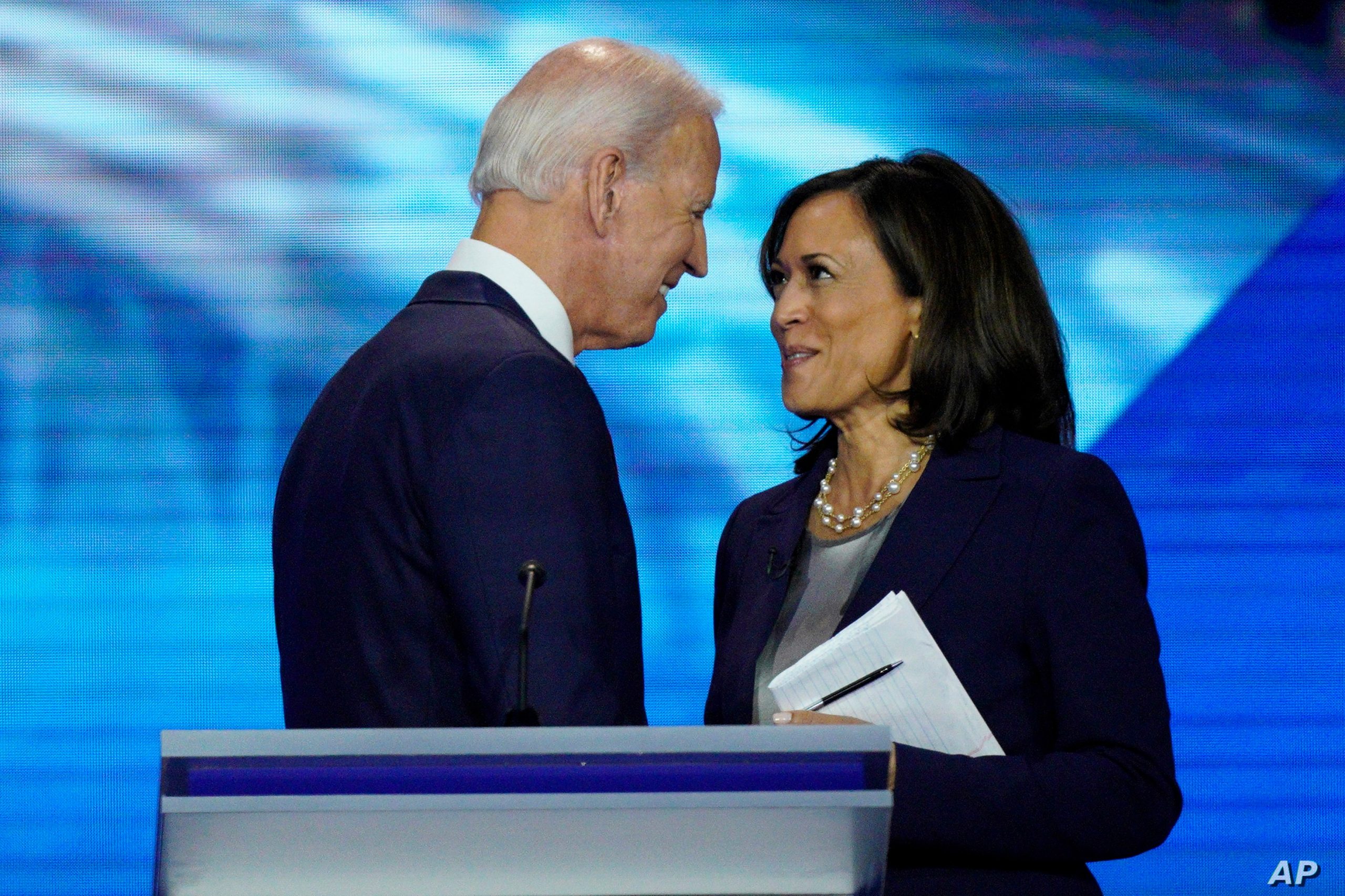 US election: Biden’s running mate, Kamala Harris changes Twitter bio to Vice President-Elect