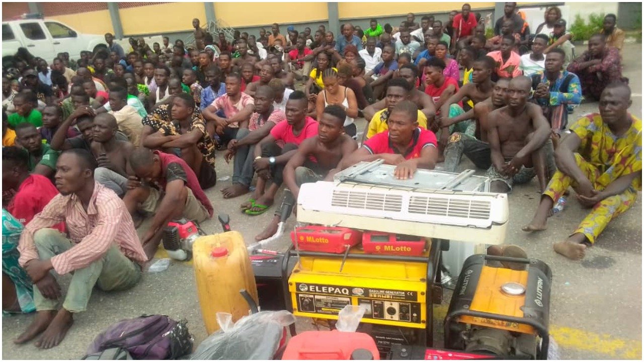 End SARS: Police declare war on ‘hoodlums’, arrest 750 in Lagos mass raid