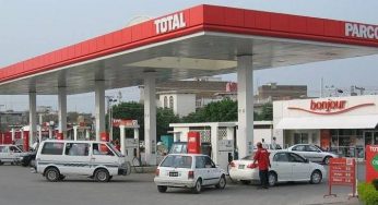 BREAKING: Buhari govt reduces pump price of petrol 