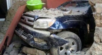 Car rams into residential building, kills baby in Calabar