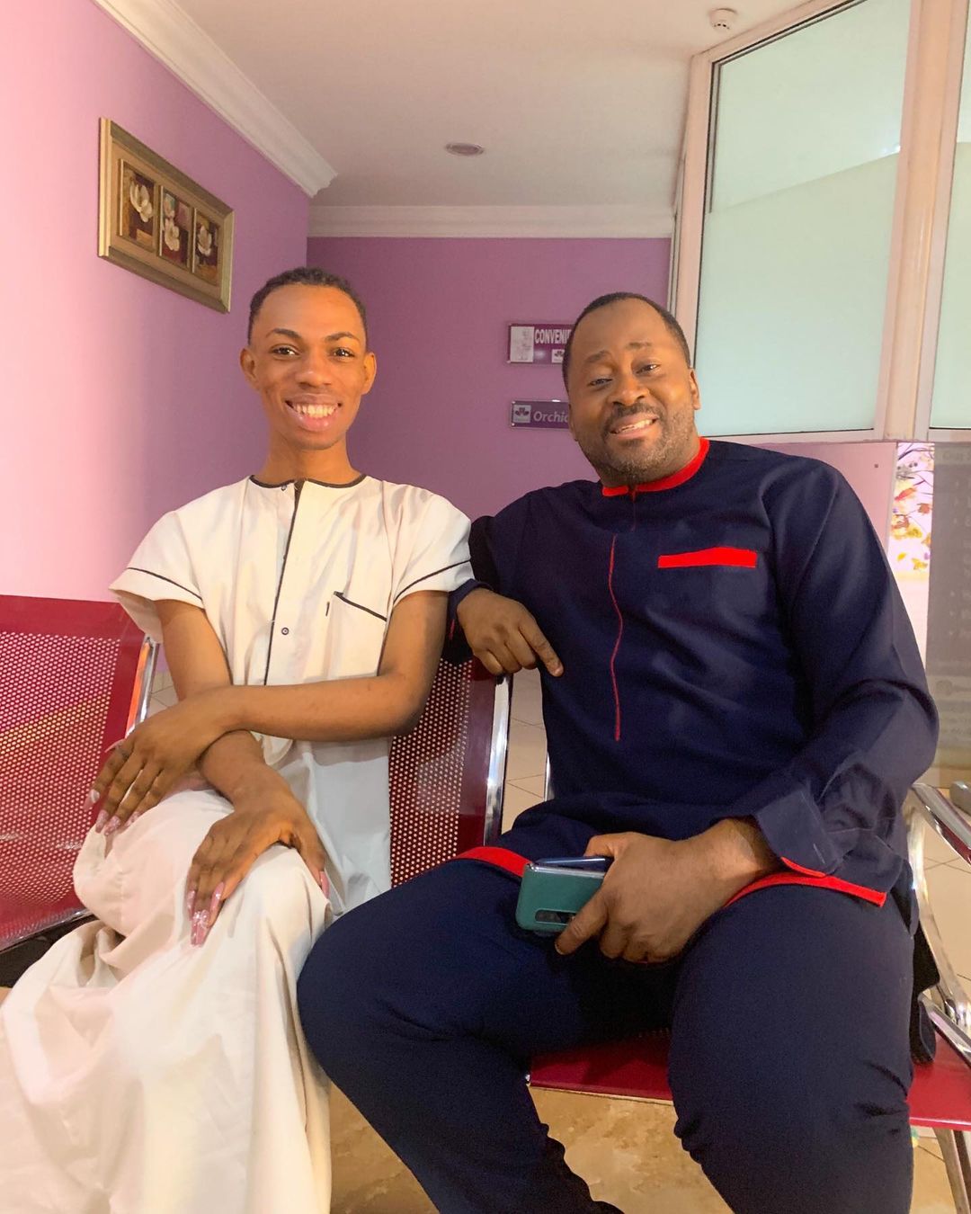 After fighting with Bobrisky, James Brown finds new ‘bestie’ in Desmond Elliot