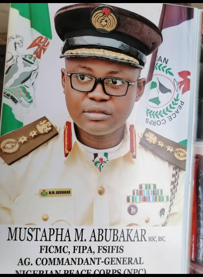 Drama as young man ‘overthrows’ Dickson Akoh, declares self ‘Commandant-General, Nigerian Peace Corps