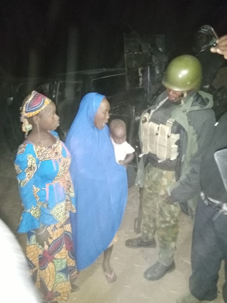 Nigerian Army rescue 10 kidnapped persons in Zamfara, Katsina, kill one bandit