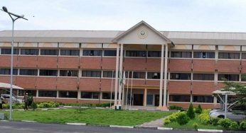 How hoodlums storm Osun teaching hospital to hijack COVID-19 patient corpse 