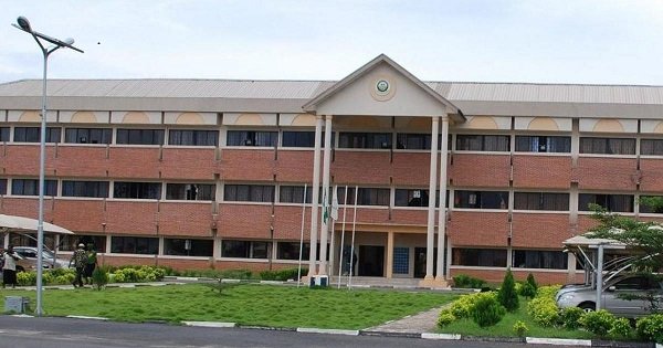 How hoodlums storm Osun teaching hospital to hijack COVID-19 patient corpse 