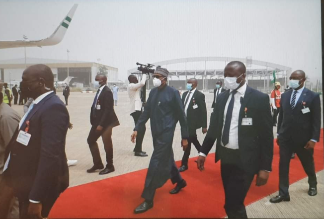 President Buhari departs Nigeria for the UK (photos)