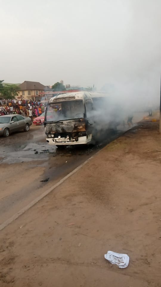 BREAKING: Fully-loaded bus catches fire along Nyanya-Mararaba road