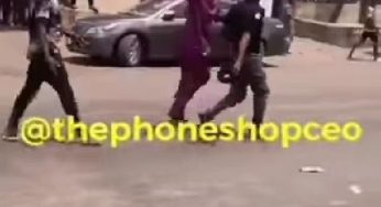 Policemen caught, disgraced for stealing phones at Computer Village Ikeja (Video)