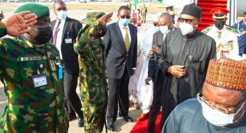 PHOTO NEWS: How Buhari was welcomed to Nigeria from London