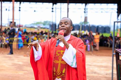 Father Mbaka bows, apologizes to Catholic church