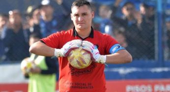 Joaquin Pucheta, goalkeeper sent off in Ecuador for urinating behind his goalpost