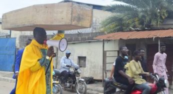 Idoma-born Pastor carries coffin in Lagos, says God is angry with Buhari