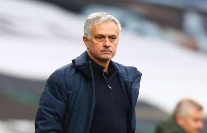 I feel ashamed of being your coach – Mourinho tells Roma players