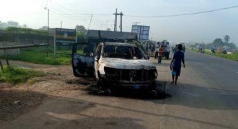 Seven killed as gunmen attack security checkpoints along East-West Road