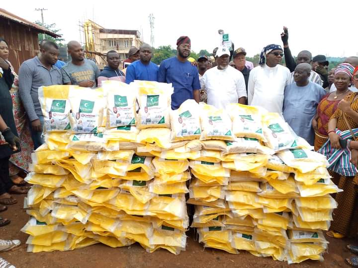 Ramadan: Ochacho Estates boss donates 500 bags of rice, two cows, N1m to Muslims in Otukpo