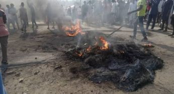 BREAKING: Kaduna-Abuja highway blocked as youths protest over incessant kidnapping