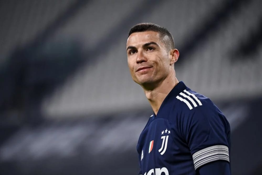 Man Utd woos Ronaldo with £17m per year deal to leave Juventus