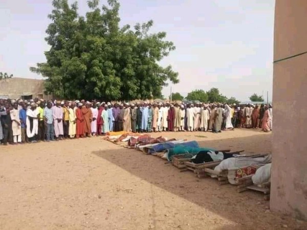 30 villagers slained by armed bandits buried in Zamfara amid tears (Photos)