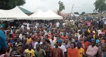 Mass exodus hits APC in Benue as as Gov Ortom assures new PDP members of equal treatment