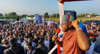 Gov Ortom receives hundreds of APC members into PDP in Ushongo