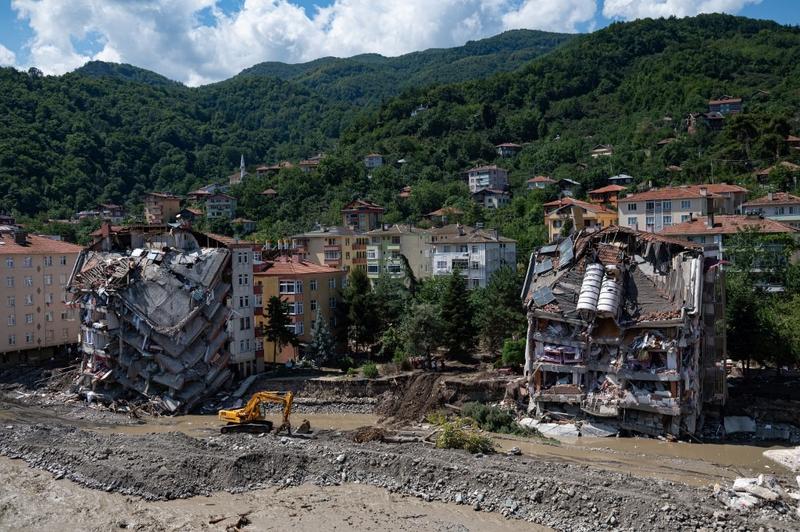 70 dead, dozen still missing in Turkey flood