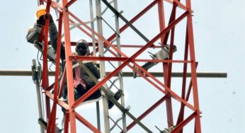 Man climbs telecoms mast, threatens suicide over refusal of marriage proposal in Gombe