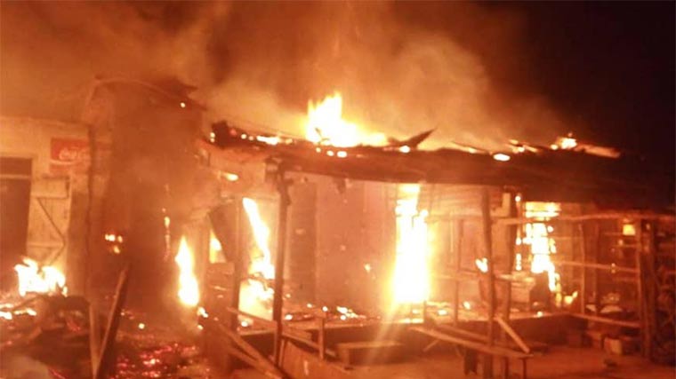 Fire breaks out in Nsukka main market, traders count losses