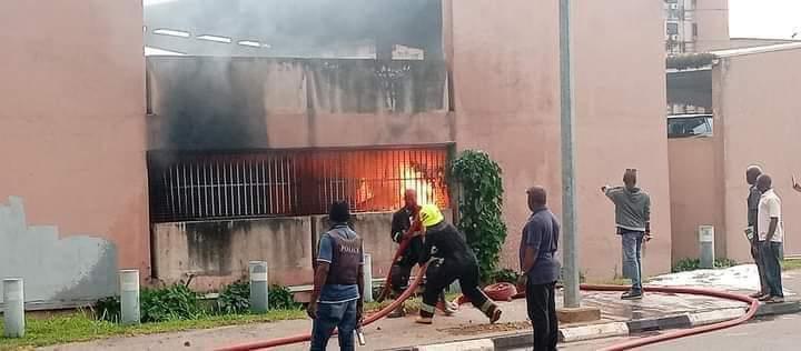 Several cars burnt as fire razes part of Federal Secretariat building in Abuja