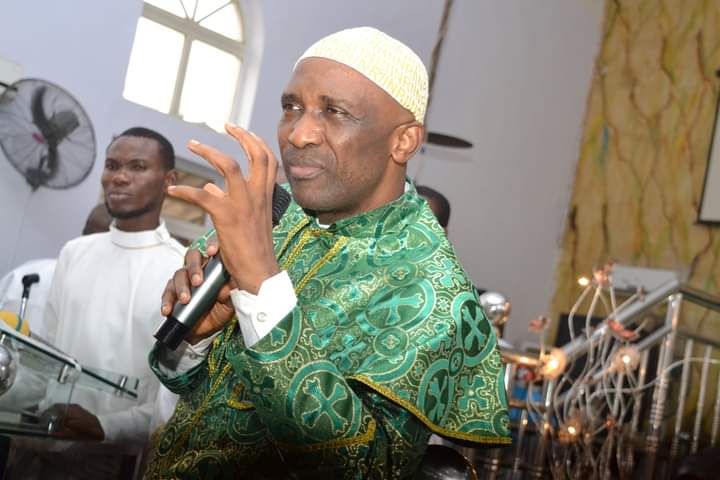 2023: Primate Ayodele reveals what will happen if Atiku, any northerner succeeds Buhari