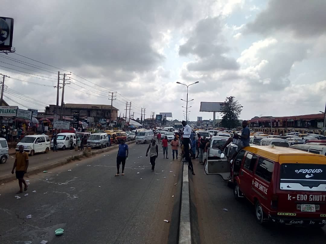 Commuters, travellers stranded as drivers protest extortion in Edo