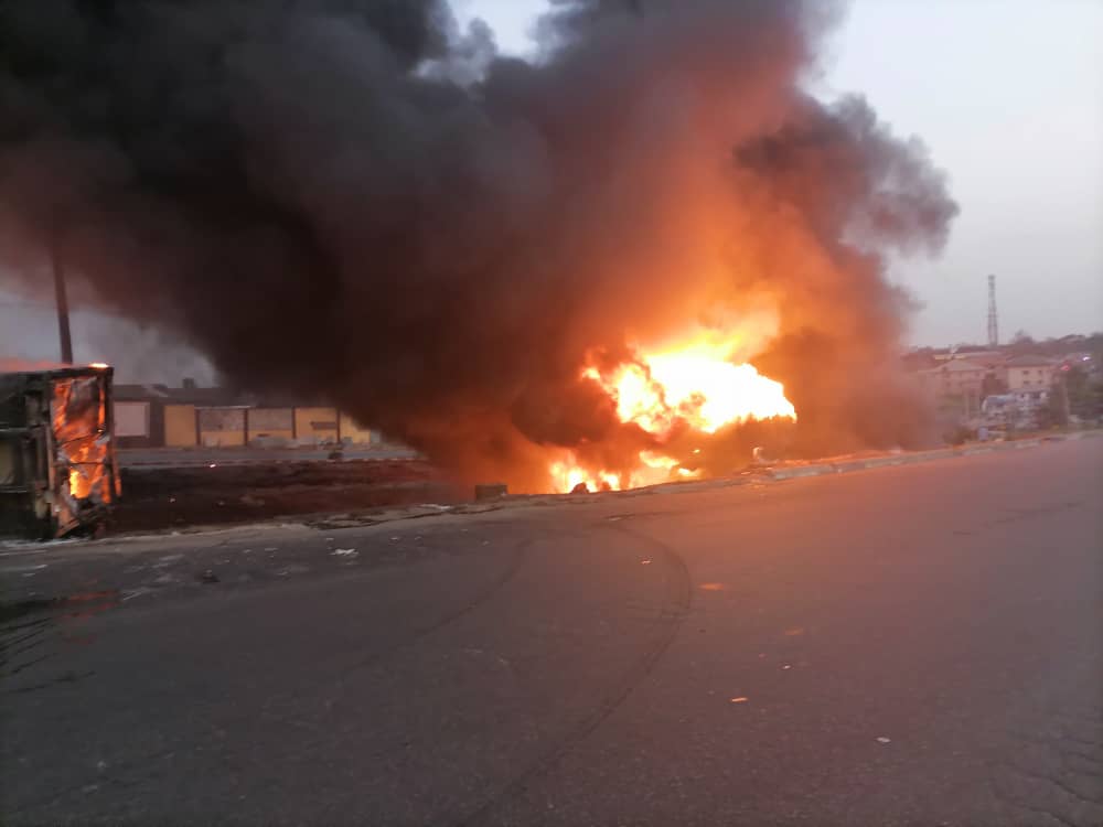 Kwara: 25 die, 15 injured in petrol tanker fire