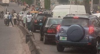 Ojodu Grammar School: Road blocked as students protest over deaths of colleagues