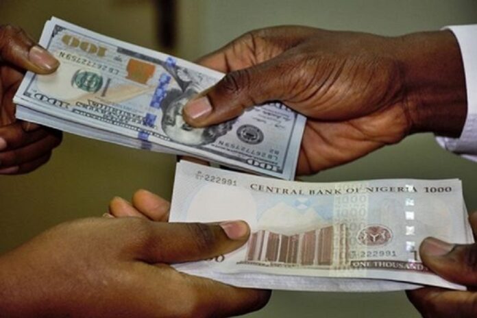 Dollar to Naira exchange rate crashes to N706/$ at P2P market