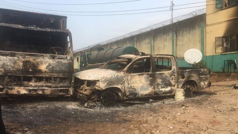 BREAKING: Gunmen bomb Police Headquarters, free detainees in Imo