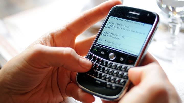 Old BlackBerry phones to stop working from Tuesday