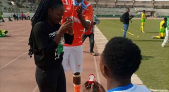 Akwa United player, Mayi Amanzah Ademe Seth proposes to his girlfriend on pitch