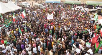 BREAKING: Over 10,000 APC members join PDP in Benue (Photos)