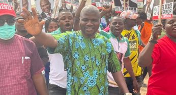 Benue 2023: Chants of ‘Akase our next governor’ take over venue of PDP defection rally